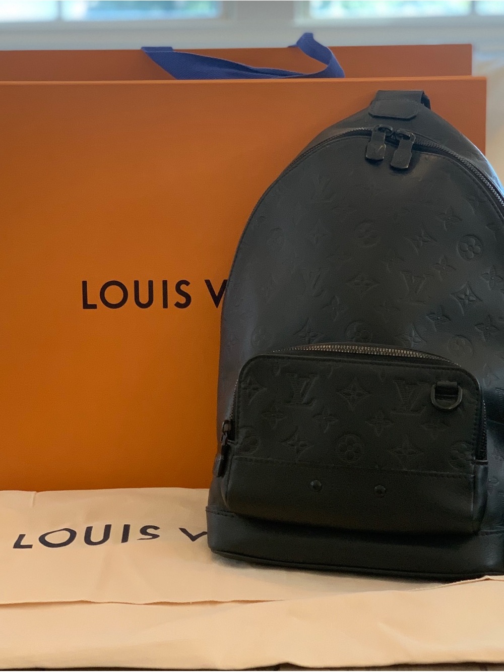 LIKE NEWLouis Vuitton Men’s Racer Sling Back in Black Monogram Embossed Leather